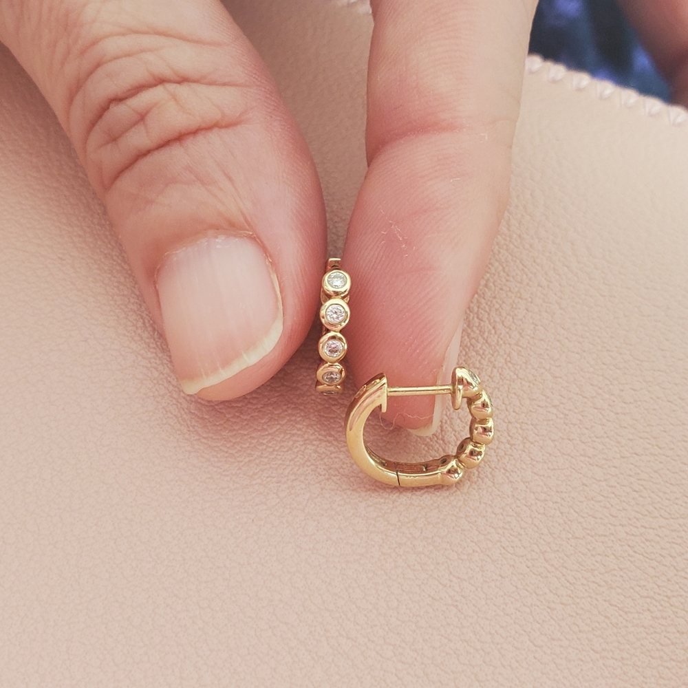 ❌ SOLD ❌ Ron Hami diamond huggie hoop earrings. 14k yellow gold and diamonds.